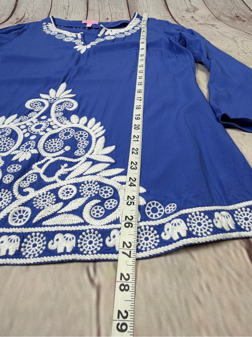 LILLY PULITZER Charlotte blue embroidered split-neck flowy tunic top, size L - Picture 12 of 12